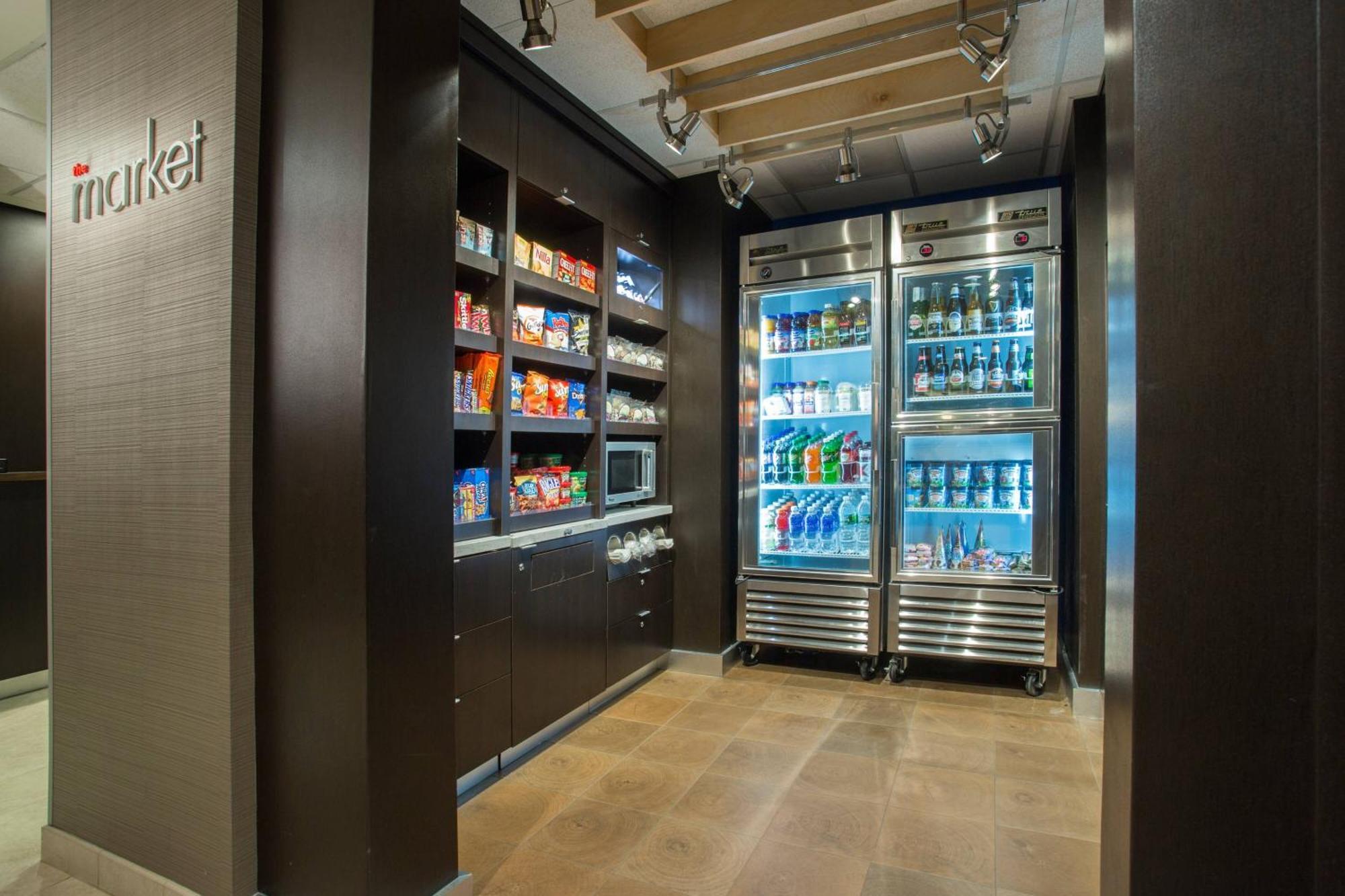 Отель Courtyard Boston Raynham Экстерьер фото